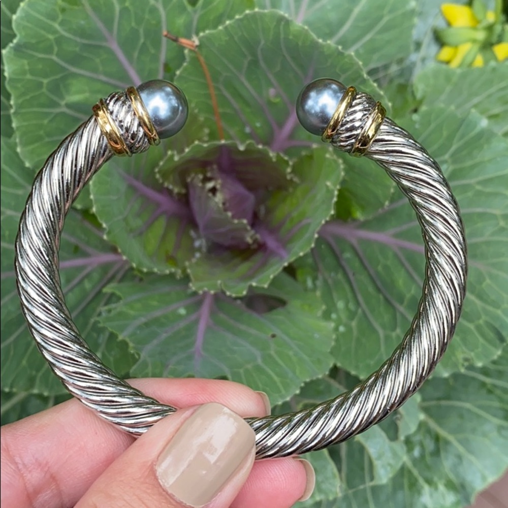 Cute Cable Cuff - image 1